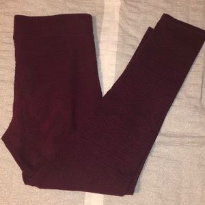 Textured leggings